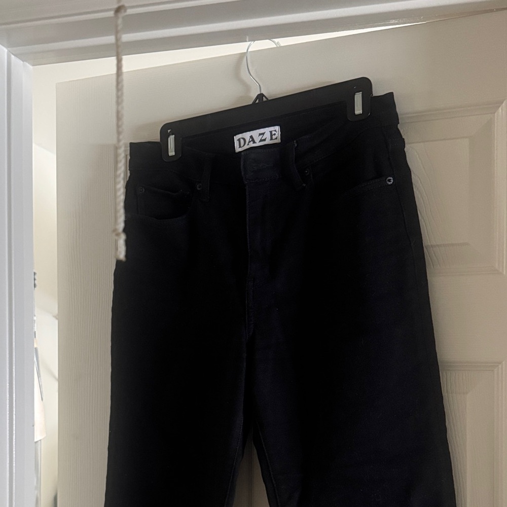 Daze Women's Black Straight Leg Jeans